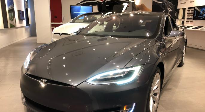 Study: Tesla The Most Trusted Company In Autonomous Development Race, Despite Crash Investigations