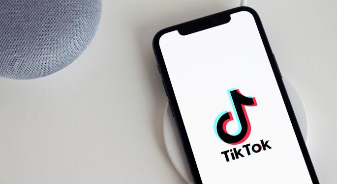 Las nuevas regulaciones tecnológicas chinas complican el trato de TikTok