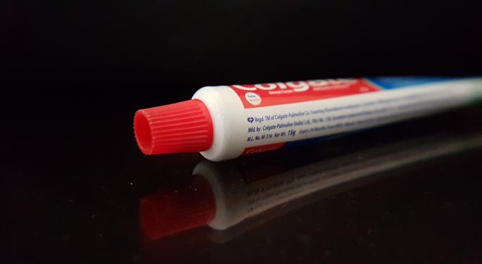 Analysts Turn Bearish On Colgate-Palmolive