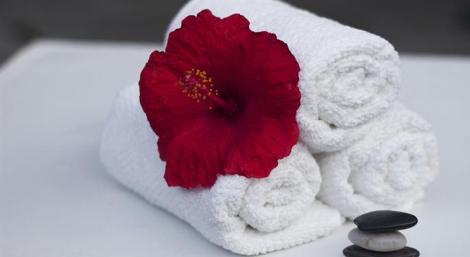 Host Hotels May Accommodate Investors With Luxurious Earnings, Dividend Increases