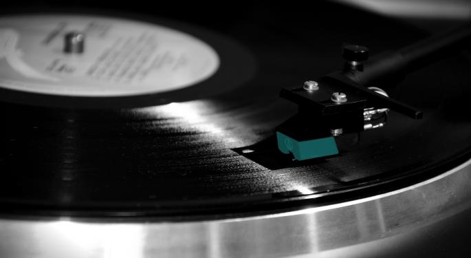 The State Of Music In 2016: Vinyl Vs. Digital
