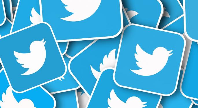 Twitter in rialzo, nuovo servizio in abbonamento?