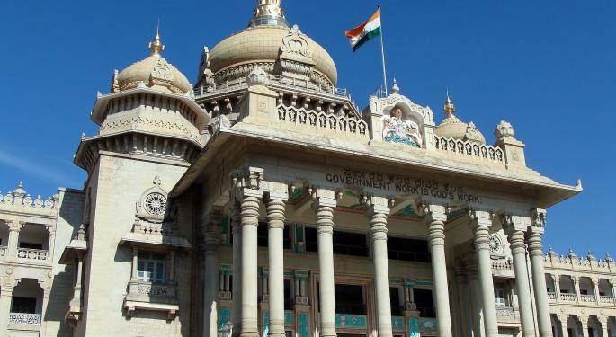 Cisco's John Chambers: The Next President Should Be More Like India's Modi