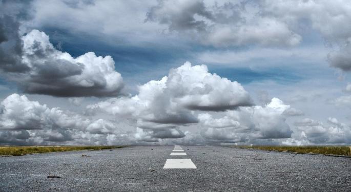 Why You Should Remain Long Google, Amazon And Microsoft Amid Business Flows Into Public Cloud