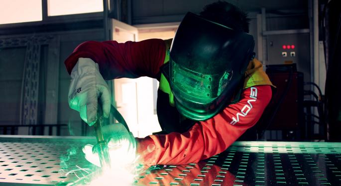Steel Stocks Outperform Ahead Of Wednesday's Commerce Department Hearing