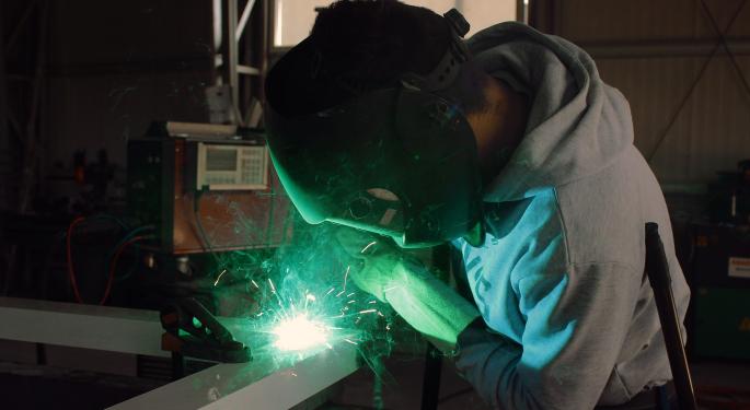 UK Manufacturing Exports Remain Weak, Industry Group Says