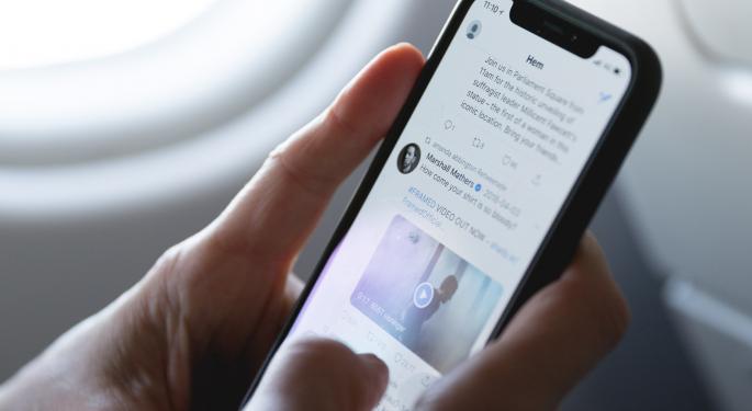 This Twitter Board Member Hasn't Used His Verified Account; Called Out For Not Using Own Product