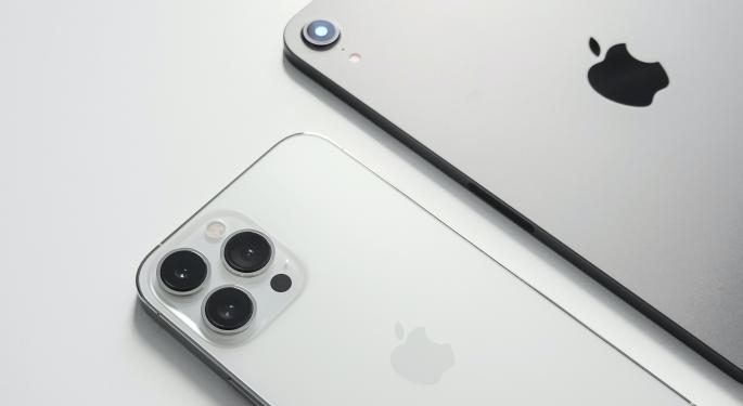 Apple's Newest Line Dominated iPhone Sales In Q1: What It Could Mean For Earnings