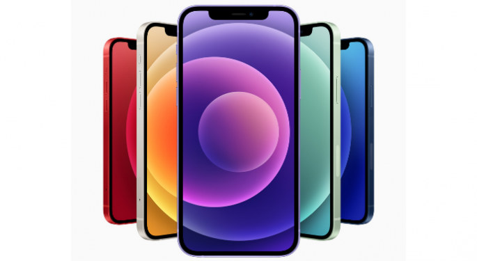 Apple Analysts See Production Issues As Transitory, Recommend Buying On Weakness Following Q2 Results