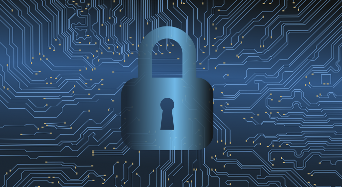 5 CrowdStrike Analysts React To Q1 Earnings Beat, Guidance Hike, Potential Hiring Ramp