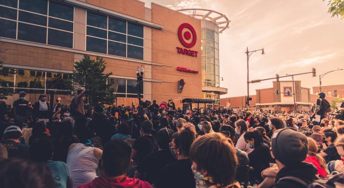 Target: 5 Analysts Cut Price Target After The Retailer Lowers Guidance
