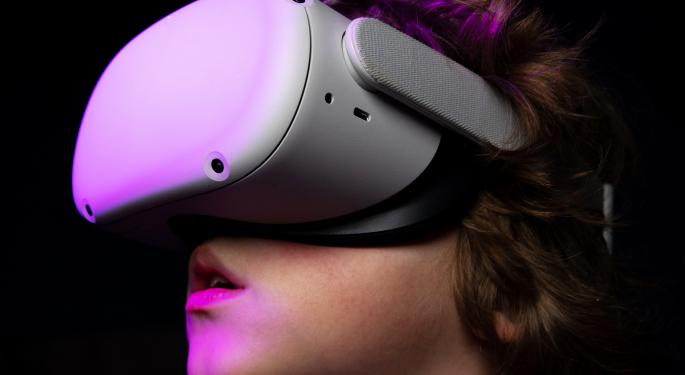 Meta Facing AR/VR Slowdown: Analayst Updates Expectations On Quest 2 Pro Headset Launch