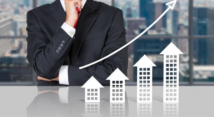 As Stocks Tumble, Investors Flock To Fractional Real Estate