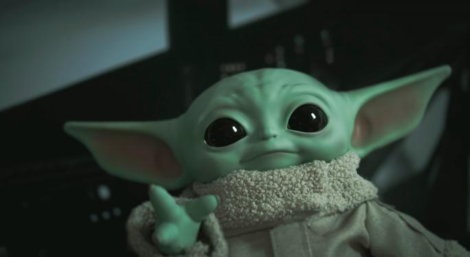 Hollywood Director Says Baby Yoda On Disney's 'Mandalorian' Was 'Completely Stolen' From This 1984 Hit