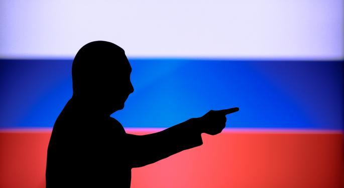 FBI Director Warns Vladimir Putin-Led Russia Could Meddle In US Midterm Races: 'They Can Walk And Chew Gum'