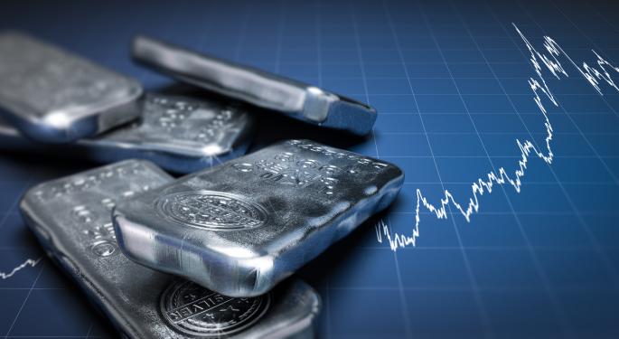Last Year 'Rich Dad, Poor Dad' Author Pitched For Silver Over Gold For This Reason