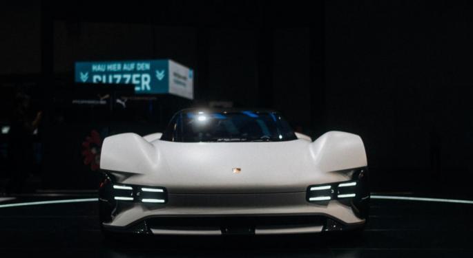 Porsche contratará a un exejecutivo de Mercedes ante una posible OPI