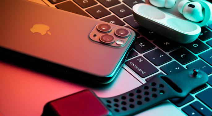 'Dear Apple,' Former Tesla AI Director Karpathy Has A Suggestion On Notifications: 'Sad As The Concept Is'