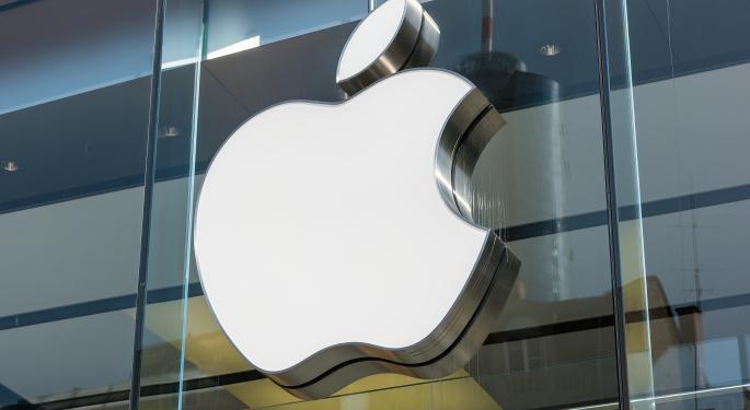 Apple Keeps Unionized Store Workers Out Of Broader Plan To Hand Out Additional Perks
