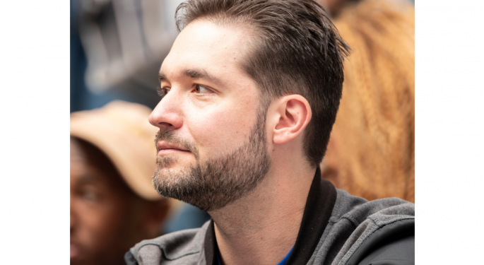 Reddit Co-Founder Alexis Ohanian Prints Mean Tweets And Screenshots: How He Uses Them As Motivation