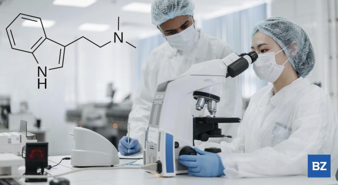 Analyzing Psychedelics & Traditional Pharma Interaction: New Clinical Trial Begins Dosing