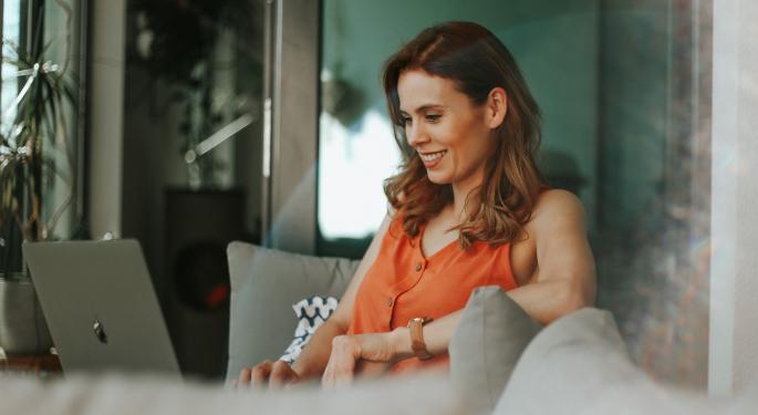 Fighting Inflation From Your Home: 10 Side Hustle Ideas To Keep Your Purchasing Power Intact