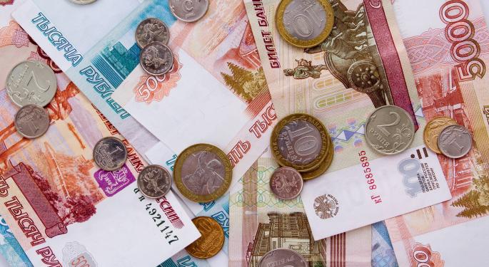 As Putin Visits Belarus, Rouble Plunges To Weakest Level In 7 Months Against Dollar