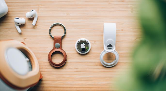 Apple AirTags and Bluetooth Trackers Are Officially a Billion-Dollar Industry – Here's What To Know, Trends, and the Best Ways To Invest
