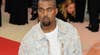 Kanye West emerge del bloqueo en Twitter con un “Shalom”