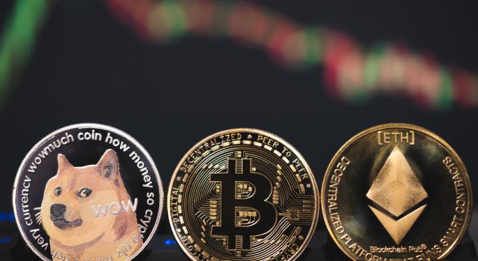 Bitcoin, Ethereum y Dogecoin se dirigen hacia nuevos mínimos