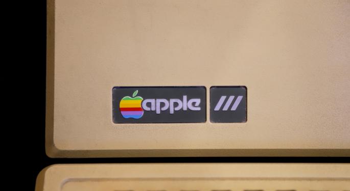 Apple's Iconic 1970s Trade Sign, Steve Wozniak's Tool Box Up For Auction — Here Are The Hefty Starting Bids