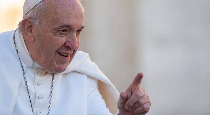 Il Papa rimprovera i ricchi: “giù le mani” dall’Africa