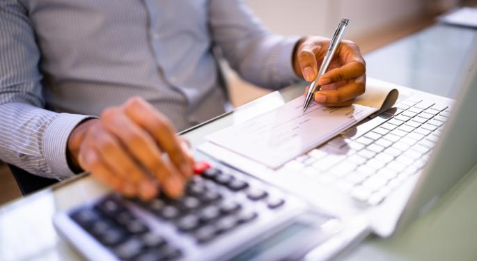 'Risk Of Overheating': 4 Experts On Hot January Jobs Report, How The Fed Will React
