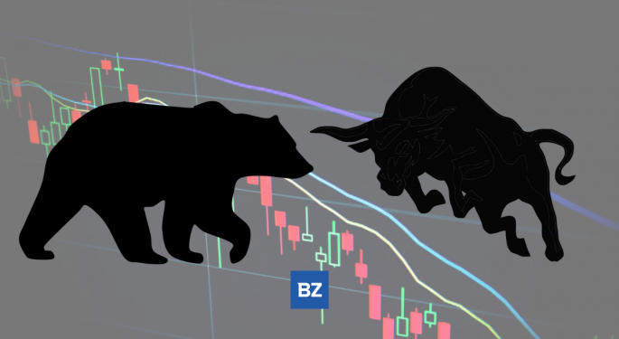 Benzinga Bulls And Bears: Apple, Disney, Berkshire Hathaway And Why Kevin O'Leary Says 10,000 Cryptos Will Be Worthless