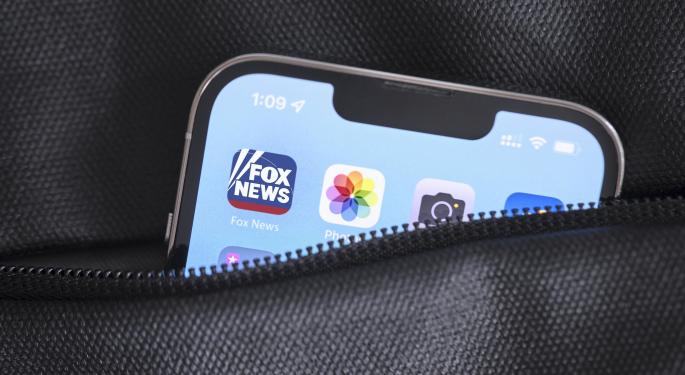 Well This Is Awkward: Hosts Hannity, Carlson's Private Views Exposed In Fox/Dominion Election Case