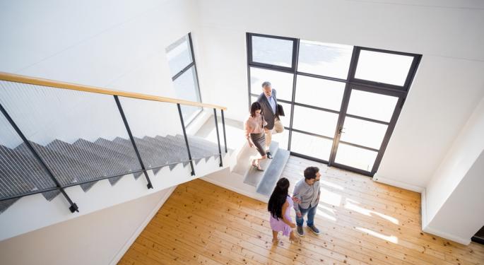 Mortgage Applications Tick Up From 28-Year Lows: Are Buyers Returning, Or Is It Seasonal?
