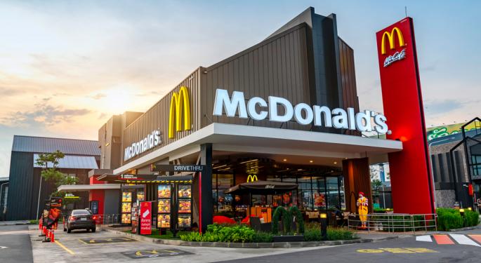 Cluckin' Good: Apple Pay Users, You Can Score Free McDonald's Chicken McNuggets