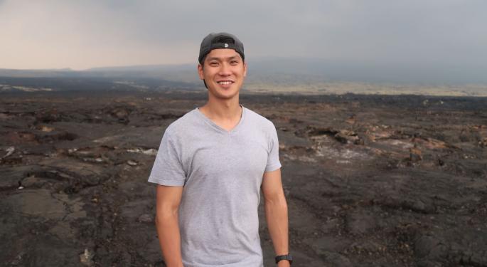This Millennial Investor's Net Worth Reached A Half Million In Less Than 10 Years. Here's How He Did It.