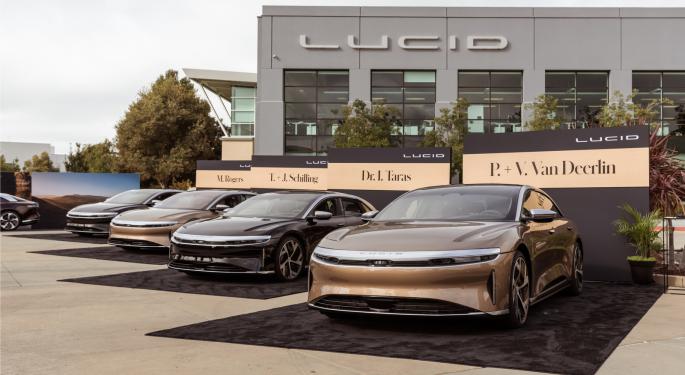 Lucid Motors Analysts Trim Price Targets After Q1 Earnings: Worries Over EV Maker's Future Trigger Discussion Of 'Licensing Model'