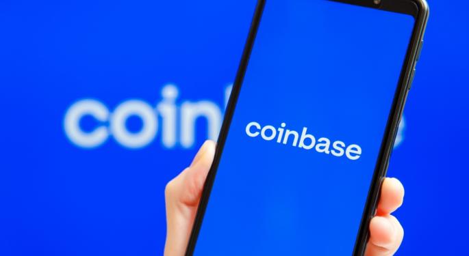 Paradigm Throws Down Gauntlet, Supports Coinbase Against SEC's 'Insincerity'