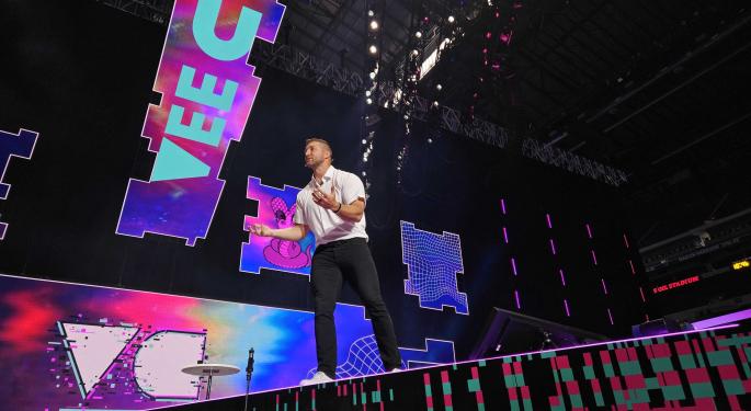 Tim Tebow Turned Down $1 Million Commercial For A 1% Chance To Play In NFL: A Lesson In Passion And Sacrifice