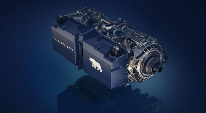 Lucid Group e Aston Martin siglano un accordo strategico