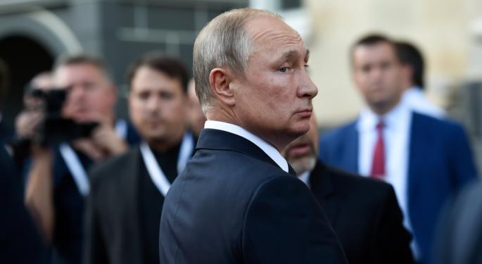 Putin Applauds Russian Military For Preventing 'Civil War,' Makes Admission Regarding Mutineers