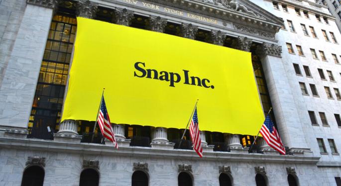 Snap Q2 Earnings Highlights: Revenue And EPS Beat, Q3 Guidance, Update On Artificial Intelligence Chatbot And More
