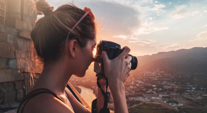 AI-Generated Headshots: A Cheap Alternative, But Can They Replace Photographers?