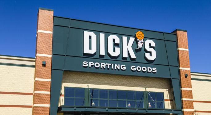 Dick's Sporting Goods Shocks Investors — 4 Analysts Slash Forecasts