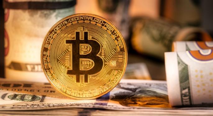 Crypto Analyst Sounds Alarm, Says Bitcoin Is Nearing 2021 Bull Market Collapse Redux