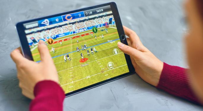 EA's 'Madden NFL 24' Faces Major Glitches, Tests Players' Patience