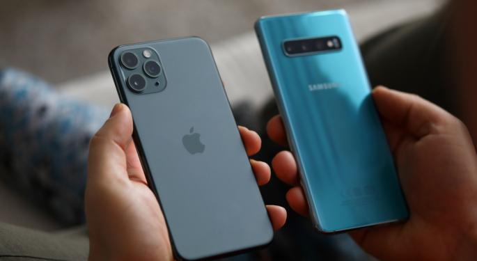 Apple, Dell Get A Breather As India Said To Mull Softer Stand On Tech Imports For Now