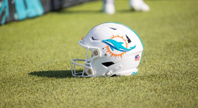 Miami Dolphins, Tua Tagovailoa Move Up Sports Betting Odds After 3-0 Start, 70-Point Game: A Look At Updated Payouts